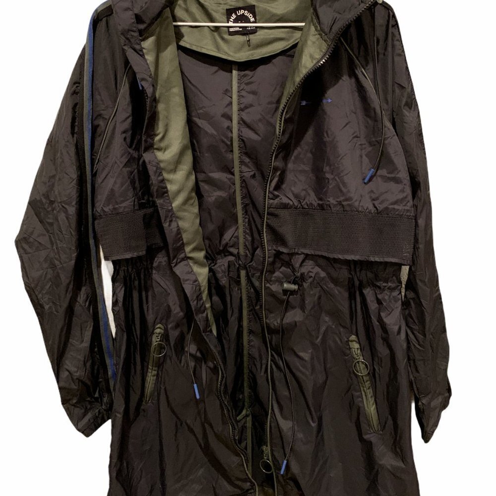 THE UPSIDE Isabella Raincoat (US/4) - Picture 3 of 5
